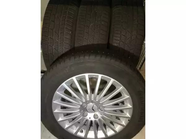 Jantes alu + Pneus hiver 17 215/65 R17 96H - Photo 2
