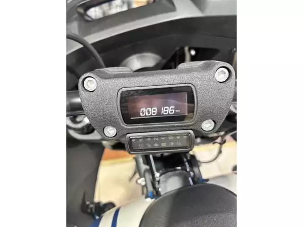 Harley-Davidson Lowrider ST - Photo 2