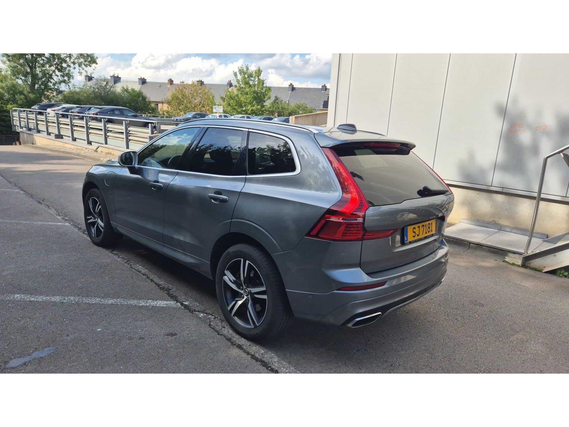 Volvo XC60 T5 Geartronic R-Design - Photo 1