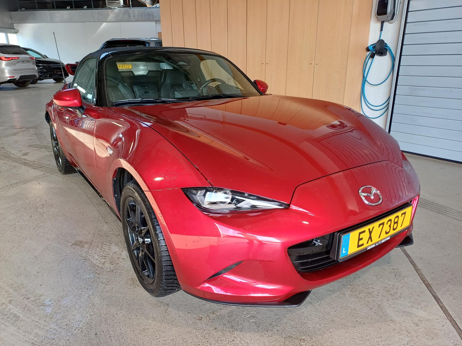 Mazda MX-5 1.5 Skyactiv-G 97kW Excl-Line Roadster - Photo 1