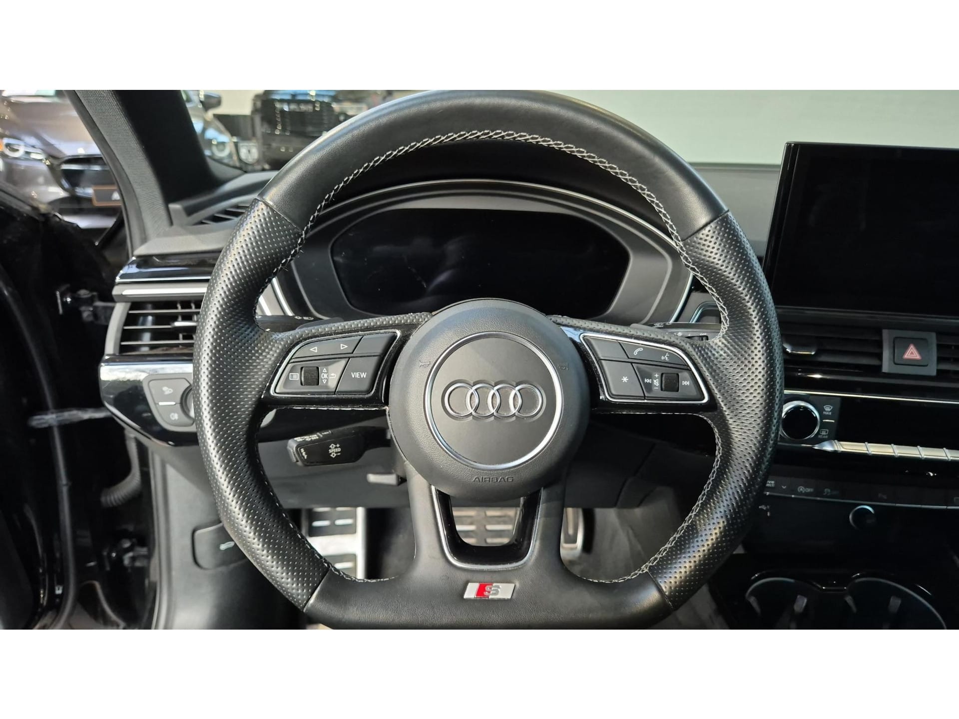 Audi A4 2.0 40 TDi 150kW Str Adv Business Ed - Photo 3