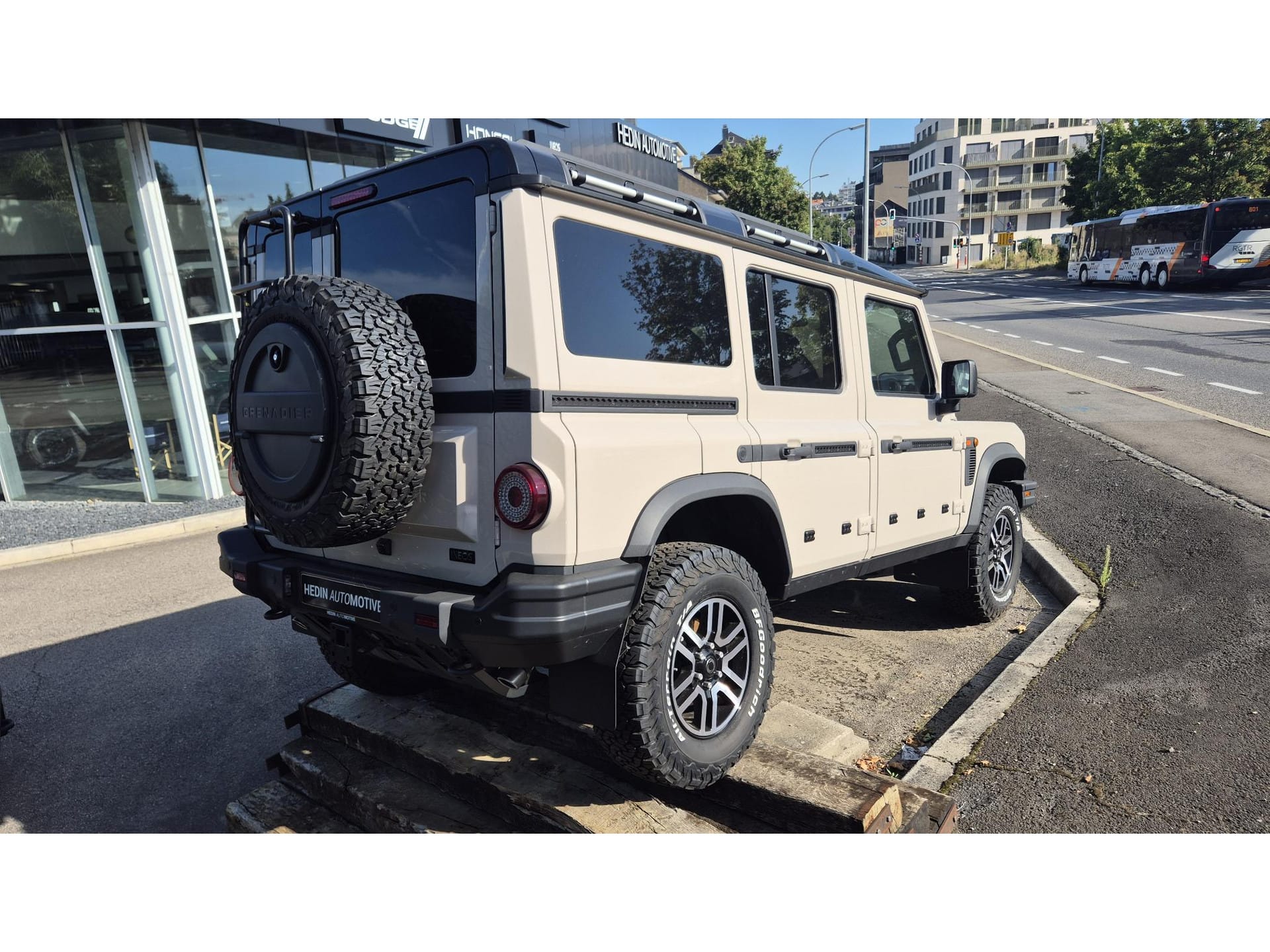 Ineos Grenadier Station Wagon 5 seat 1924 Edition - Photo 3