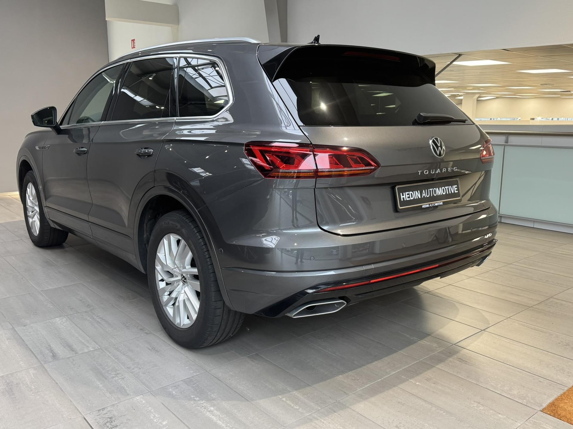 Volkswagen Touareg 3.0 TDI V6 170kW 4M R-Line Prix net - Photo 3