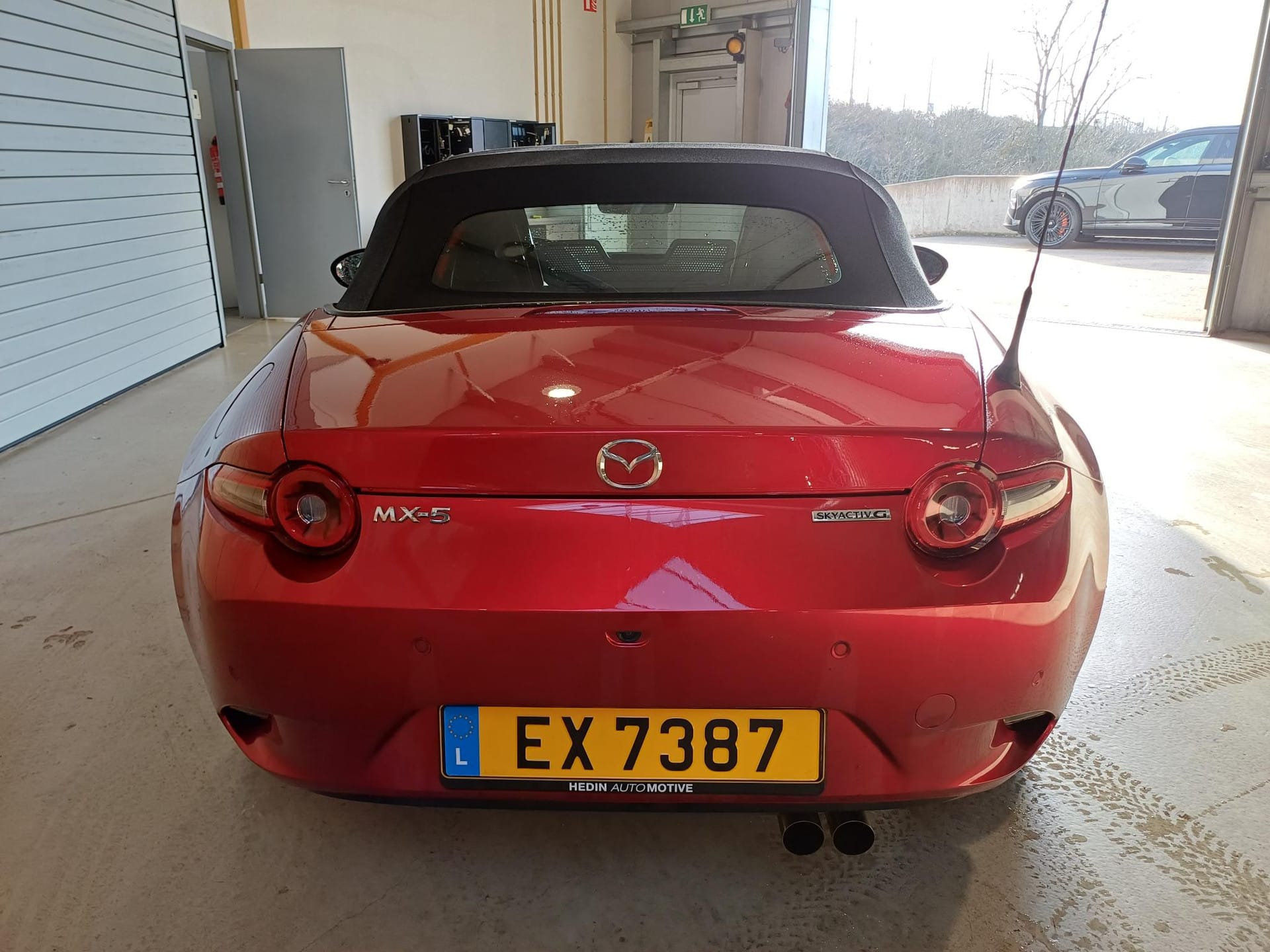 Mazda MX-5 1.5 Skyactiv-G 97kW Excl-Line Roadster - Photo 3