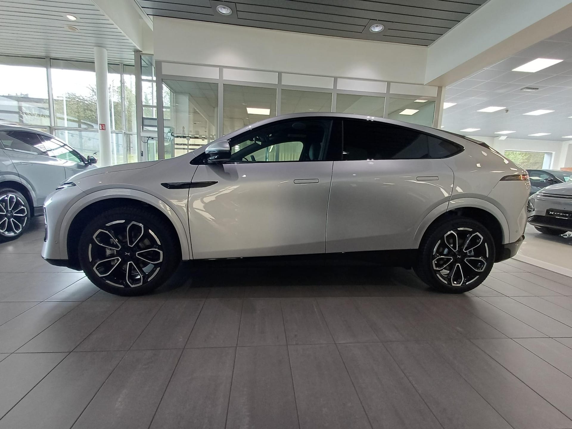 Xpeng G6 New RWD Long Range BEV 81KWH Long Range RWD - Photo 3