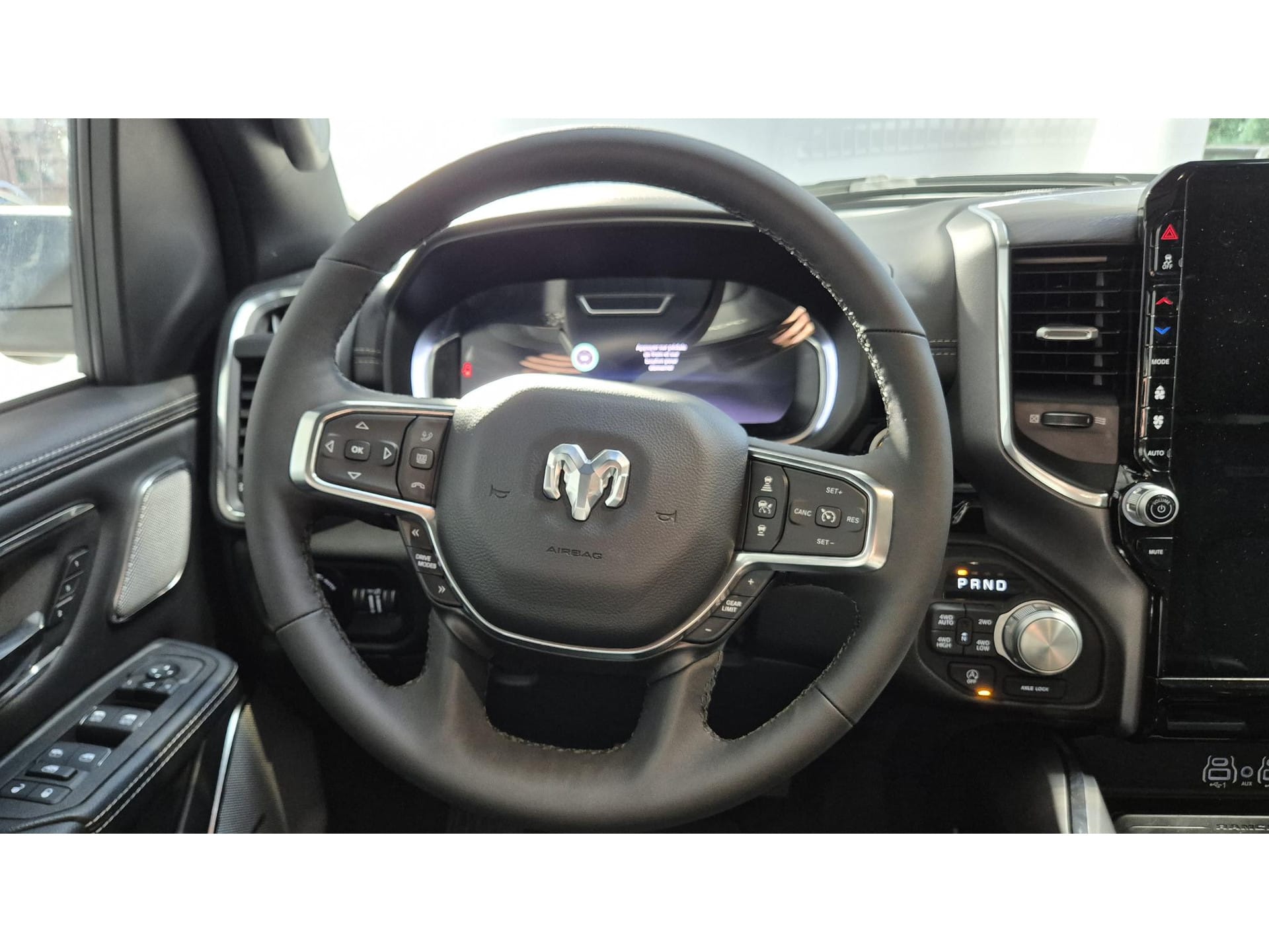 Dodge Ram 1500 Laramie Night Premium - Photo 3