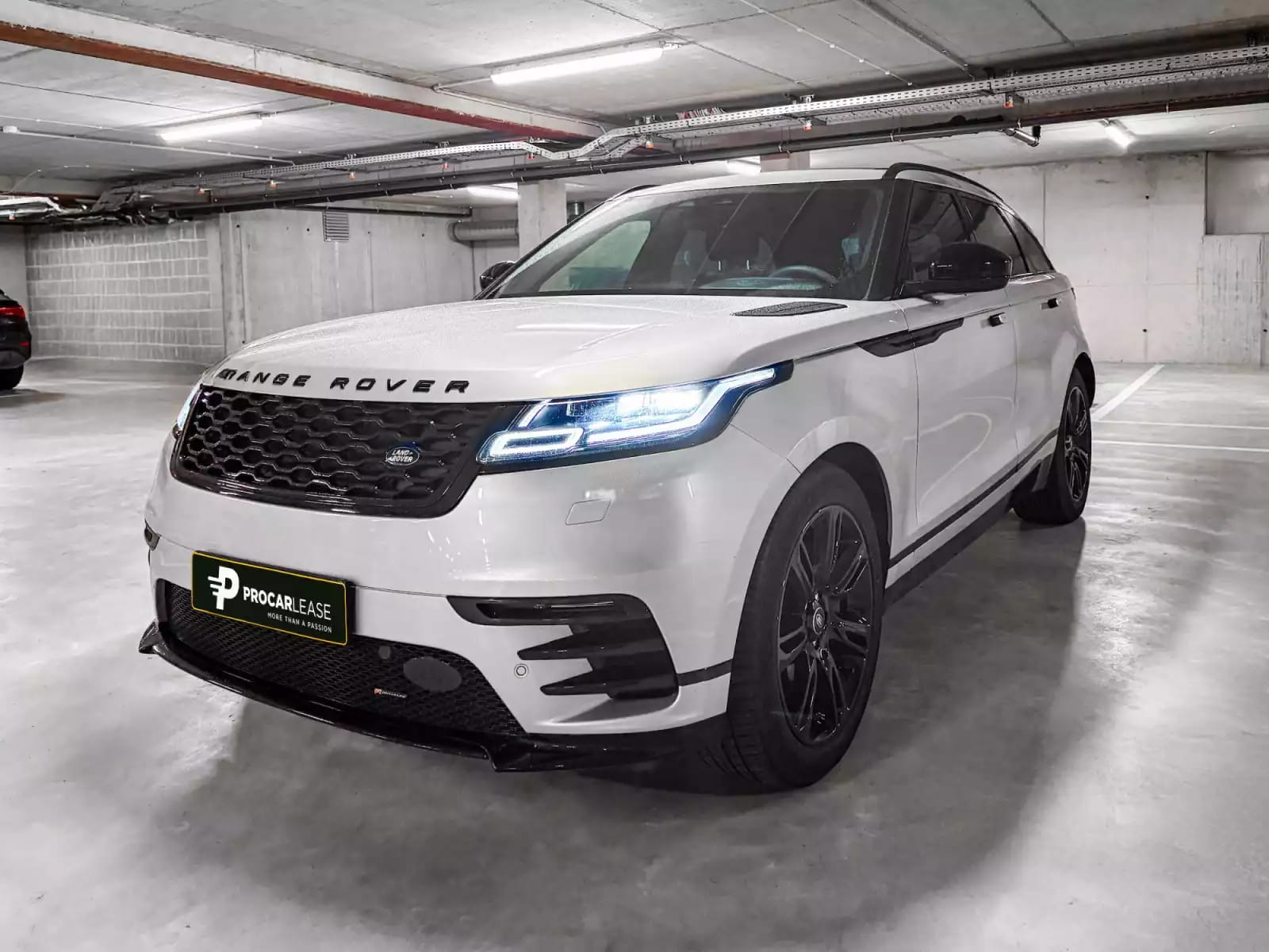 Land Rover Range Rover Velar D300 SE R-DYNAMIC /ACC/PANORAMA/AHK/MERIDIAN - Photo 1