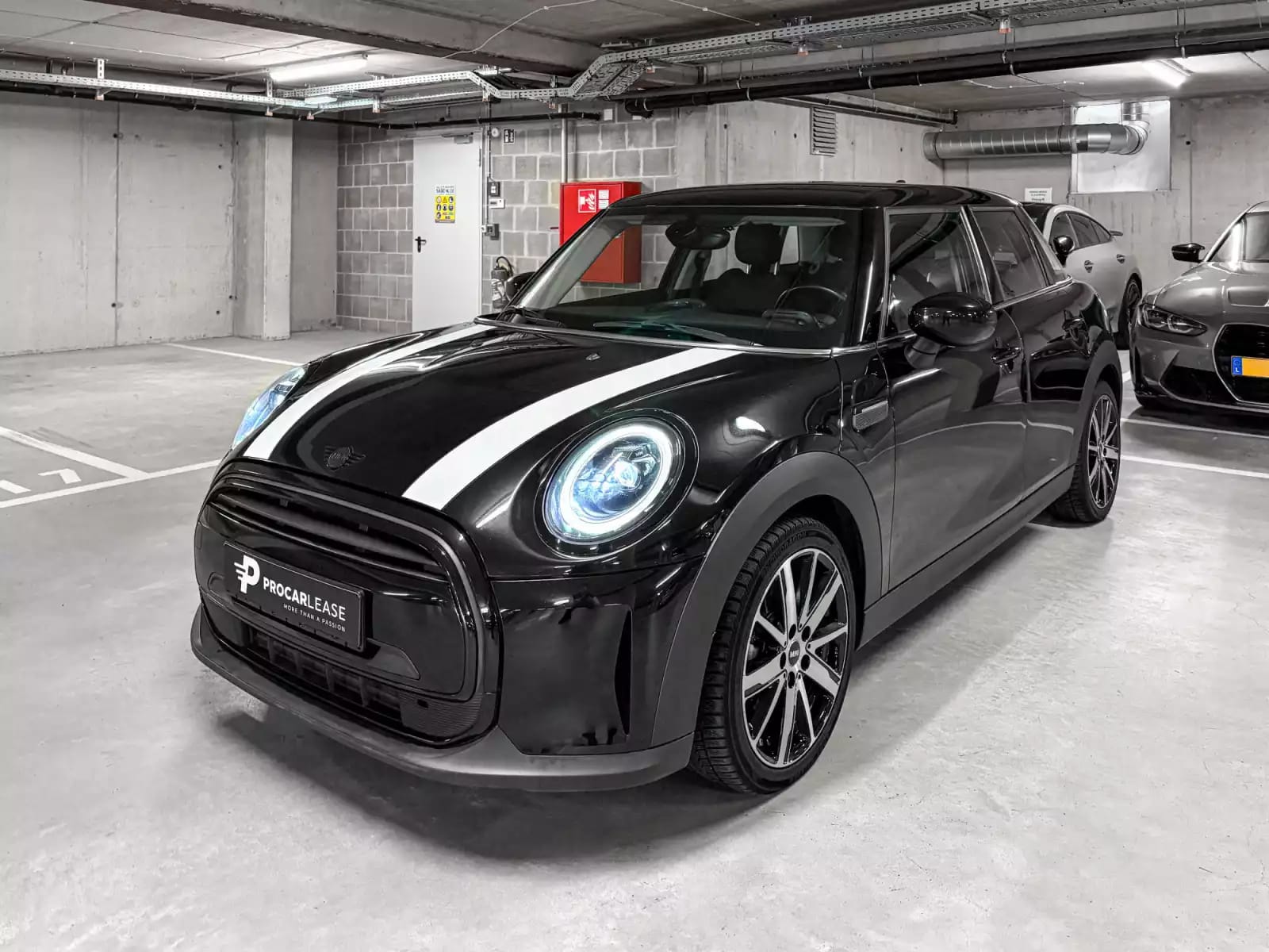 MINI Cooper COOPER 5-trg/NAVI/KOMFORT/PDC - Photo 1