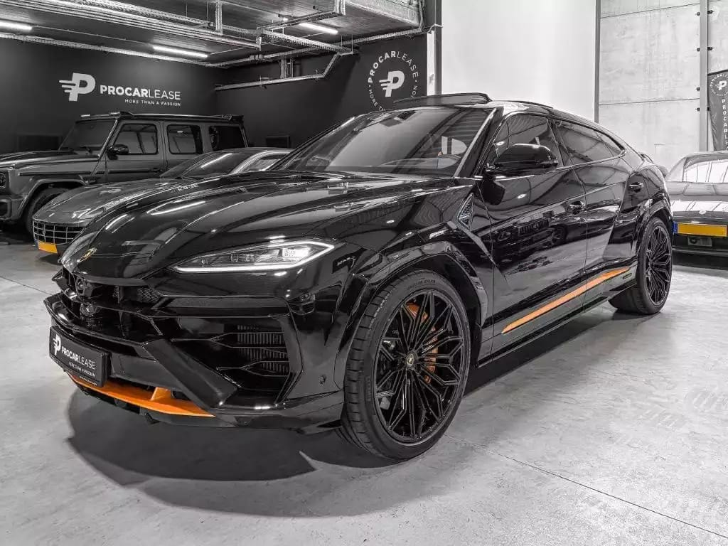 Lamborghini Urus URUS SE/NEW 2026/ STOCK AVAILABLE DIRECTLY - Photo 1