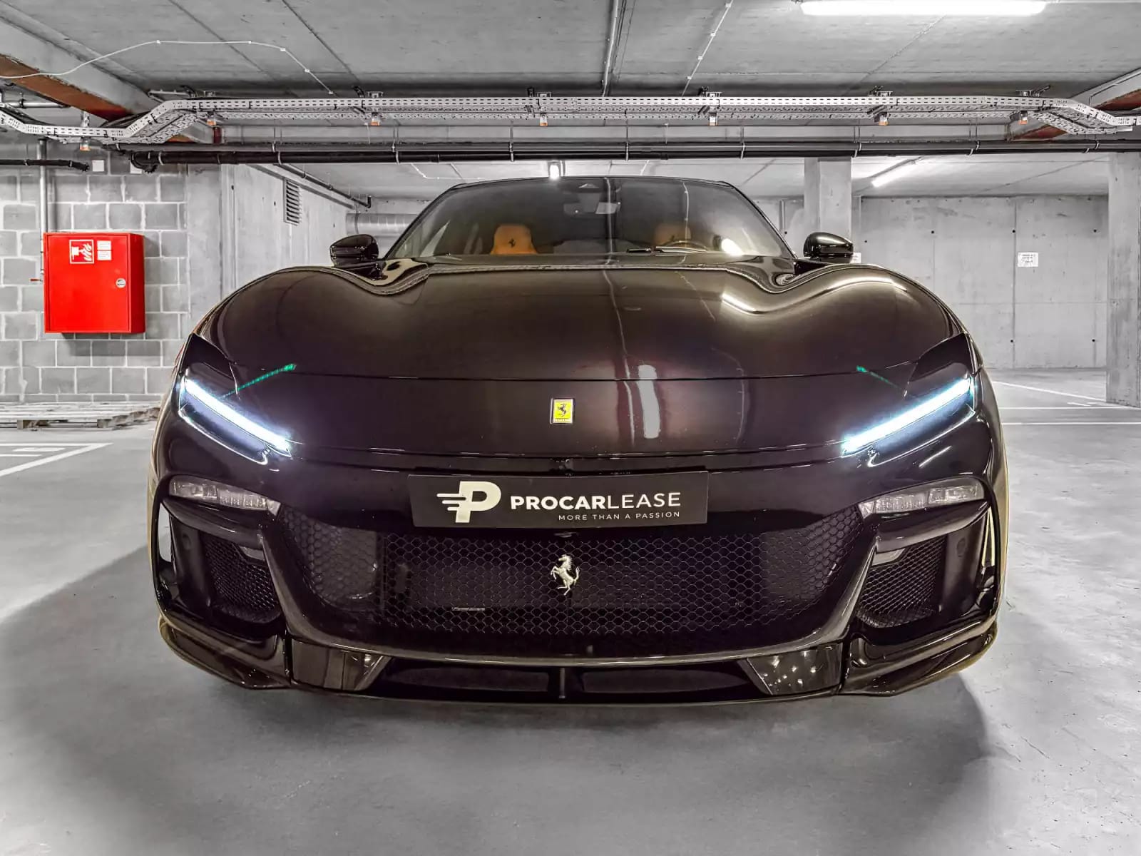 Ferrari Purosangue V12/NO VAT/NERO PUROSANGUE/CARBON/FULL - Photo 1