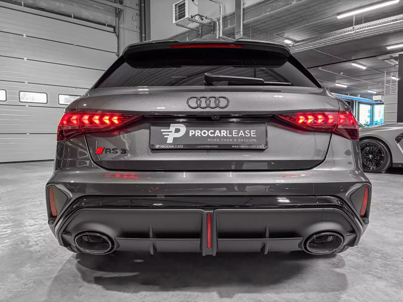 Audi RS3 Sportback 2.5 TFSI quattro/Pano/SCHALE//360°/SONO/MATRIX - Photo 1