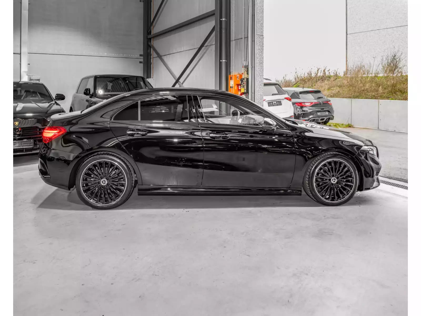 Mercedes-Benz A 200 A 200 1.4T 7G-DCT FULL/AMG/PANO/360°/VOLL - Photo 1