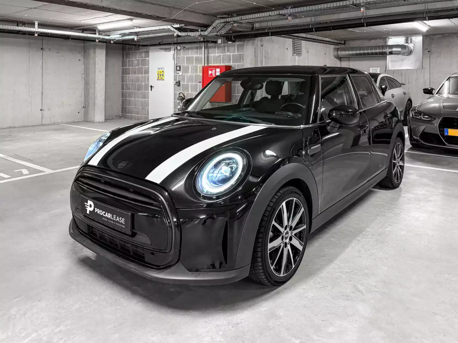 MINI Cooper COOPER 5-trg/NAVI/KOMFORT/PDC - Photo 1