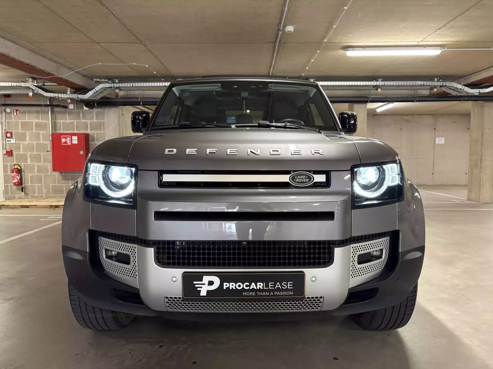 Land Rover Defender DEFENDER 90 S 3.0 D200/ PANORAMA/ APPLE CAR PLAY/ - Photo 1