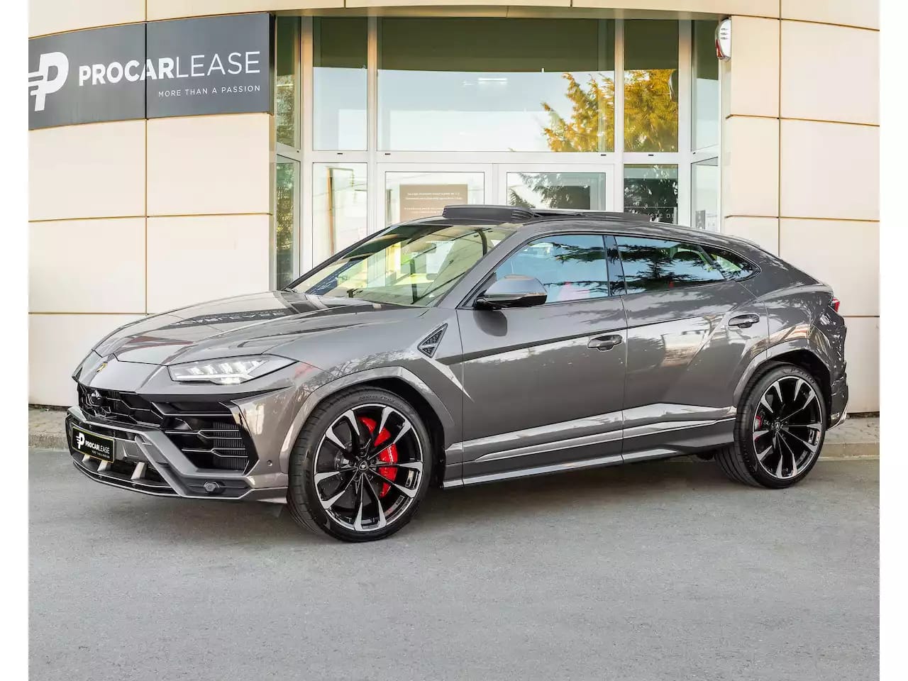 Lamborghini Urus 4.0 V8 Auto./PANO/23/360°/B&O/HUD/CARBON/VOLL - Photo 1