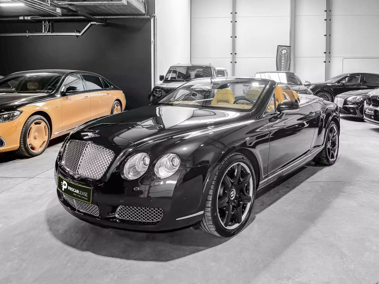 Bentley Continental GTC Bentley Continental GTC - Photo 1