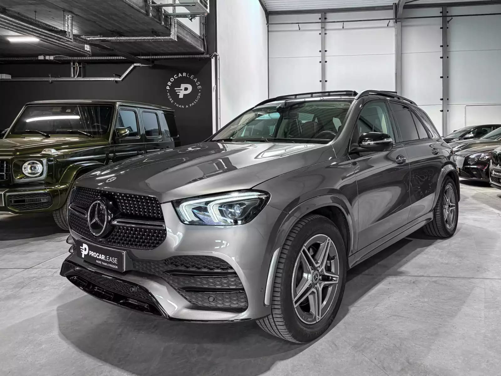 Mercedes-Benz GLE 400 D AMG/ 4Matic /AMG/PANORAMA/ BURMESTER/360/ - Photo 1