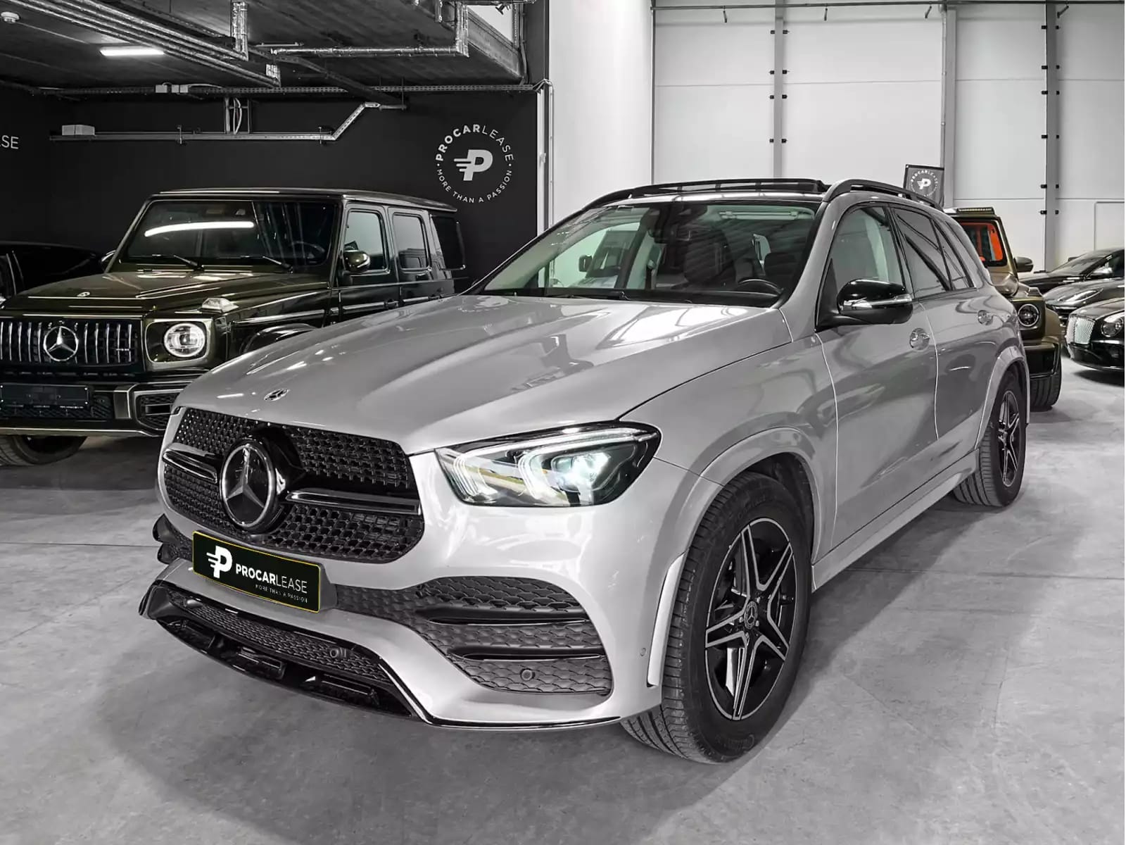 Mercedes-Benz GLE 400 D AMG/ 4Matic /AMG/PANORAMA/ BURMESTER/360/ - Photo 1