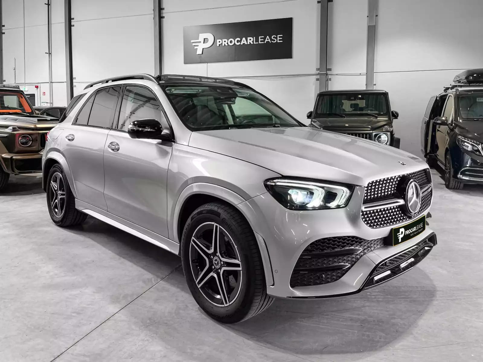 Mercedes-Benz GLE 400 D AMG/ 4Matic /AMG/PANORAMA/ BURMESTER/360/ - Photo 1