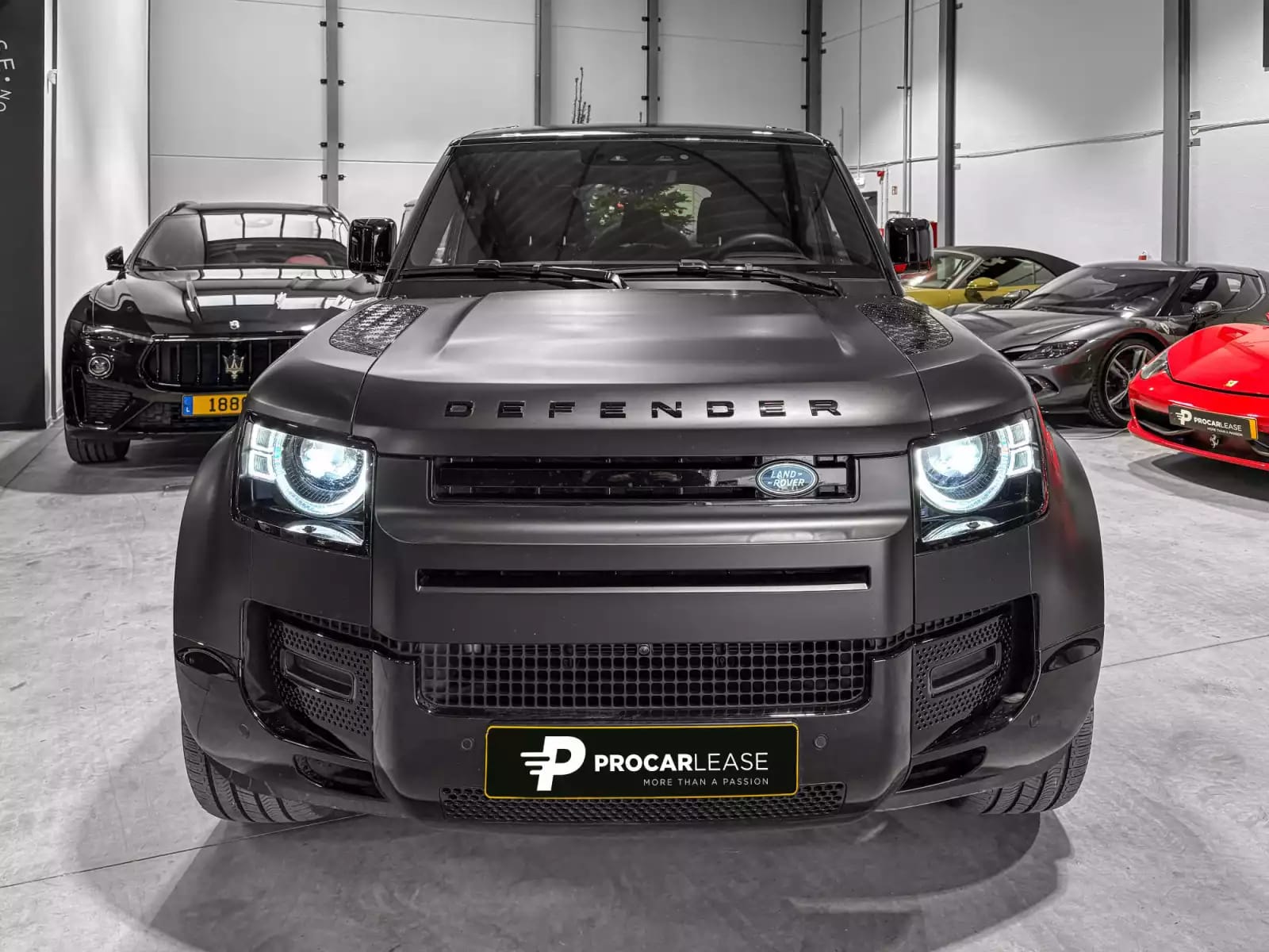 Land Rover Defender DEFENDER 110 D250X-DYNAMIC SE AWD MY25 - Photo 1