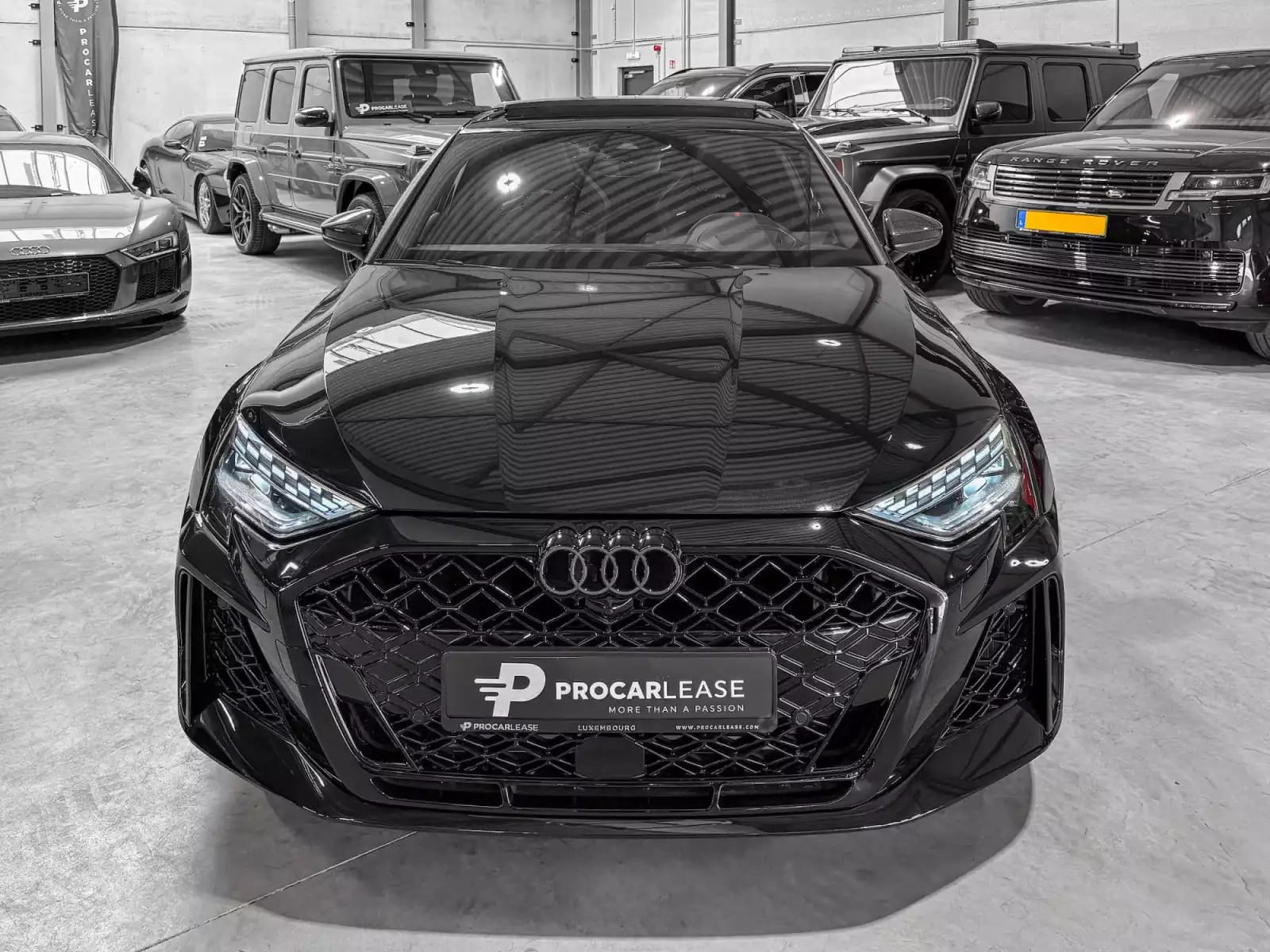 Audi RS3 Sportback 2.5 TFSI quattro/Pano/19//360°/SONO/MATRIX - Photo 1