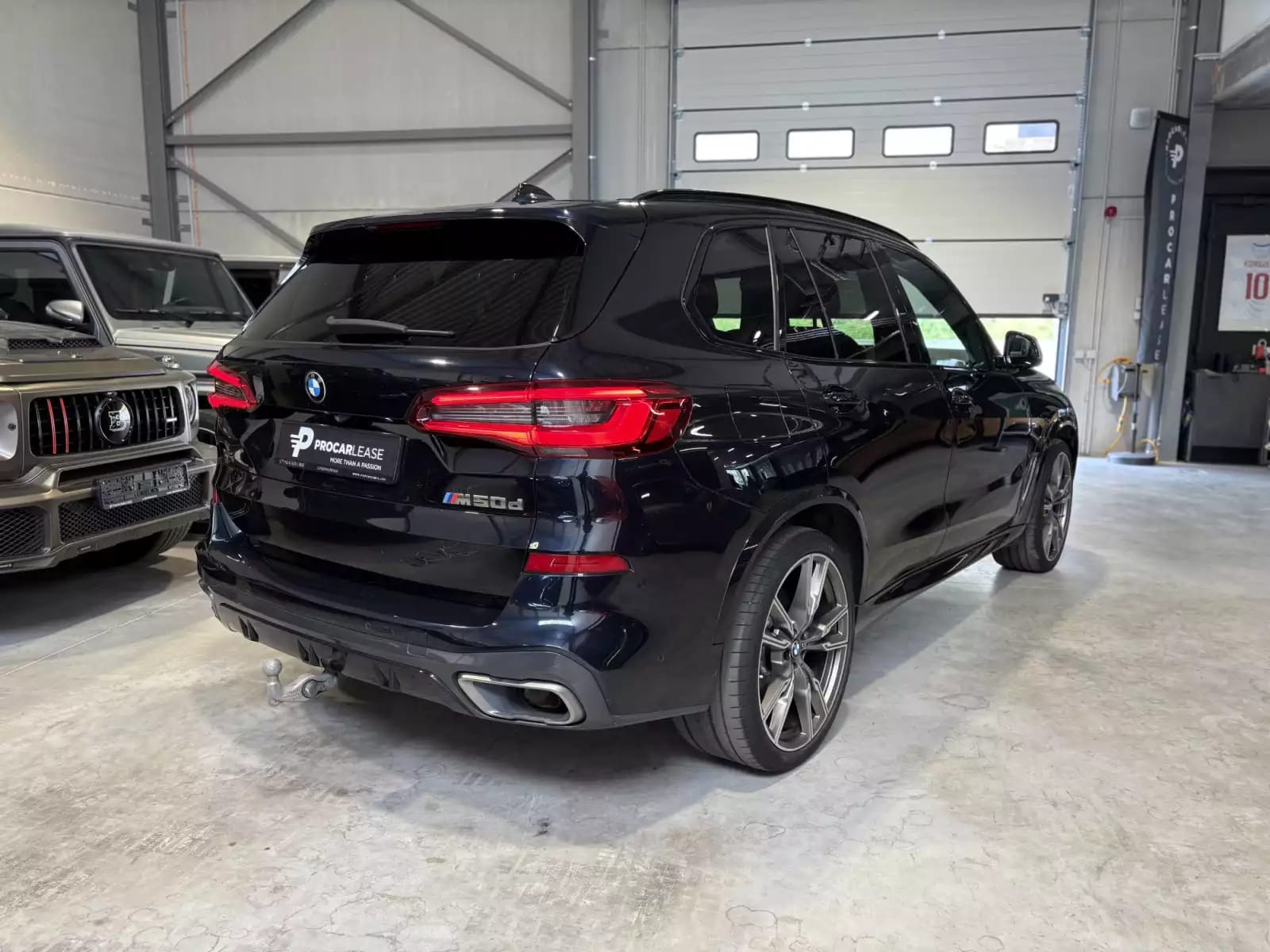 BMW X5 M 7-SITZE /PANO/ AHK/LUFT/22/Harman-Kardon/360°/VOLL - Photo 1