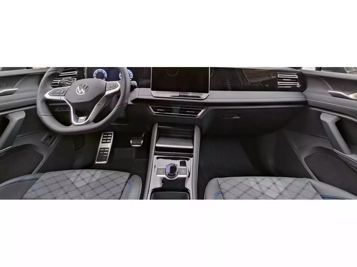 Volkswagen Tiguan Tiguan 2.0 TDI/DSG/4Motion R-Line/ AHK/Pano/360°/Keyless/SPORT/VOLL - Photo 1
