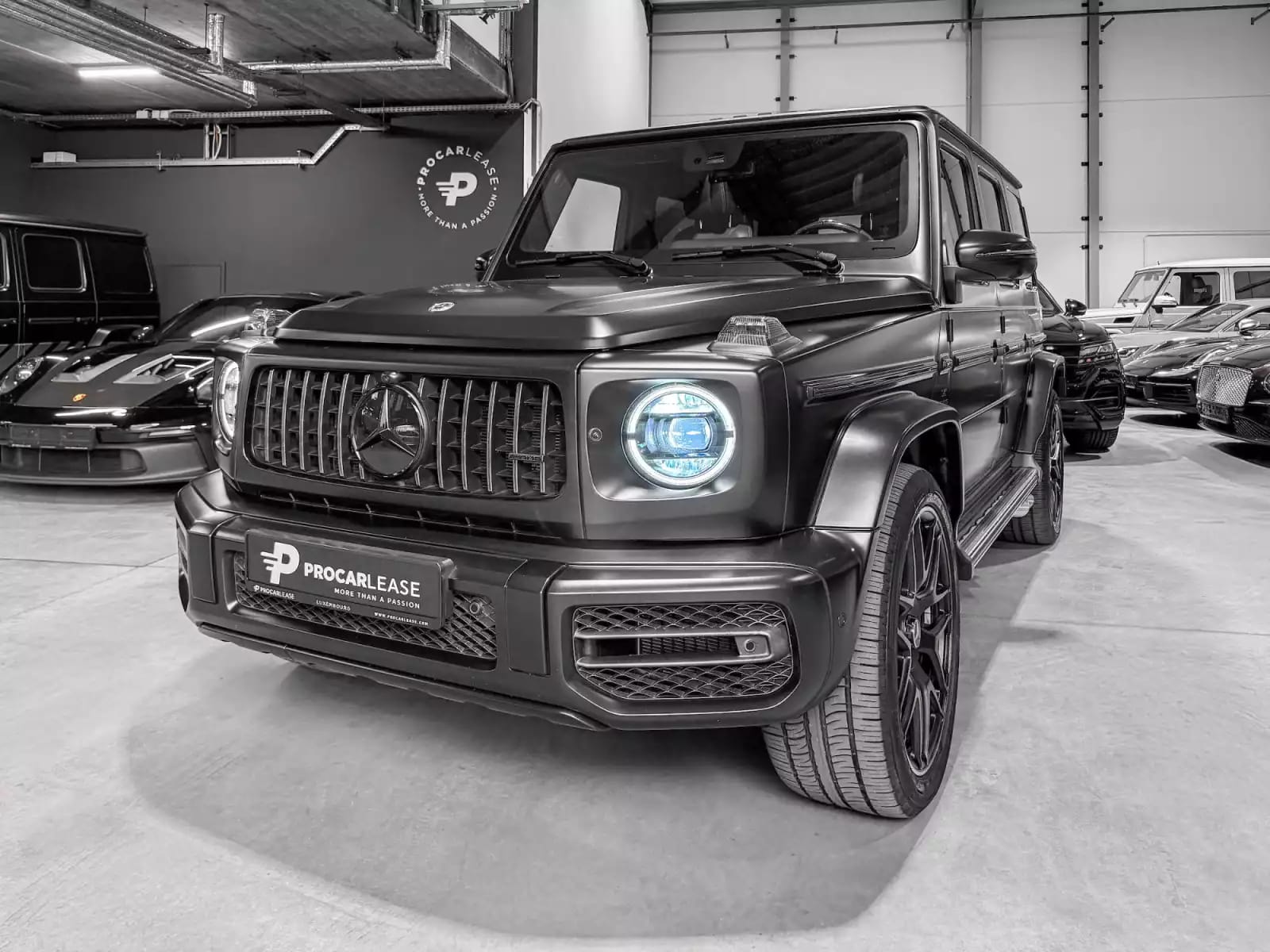 Mercedes-Benz G 63 AMG G63 AMG/DVD PAKET/22/CARBON/360/TV/VOLL/MAGNO - Photo 1
