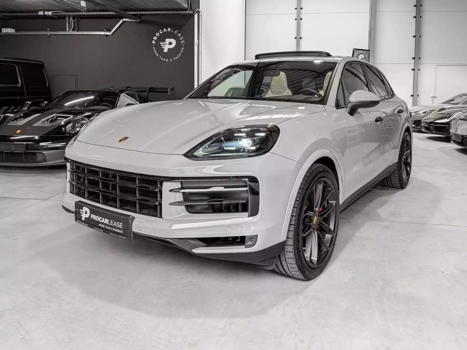 Porsche Cayenne S 4.0 441/ BI-COLOR/ CARBON/ - Photo 1