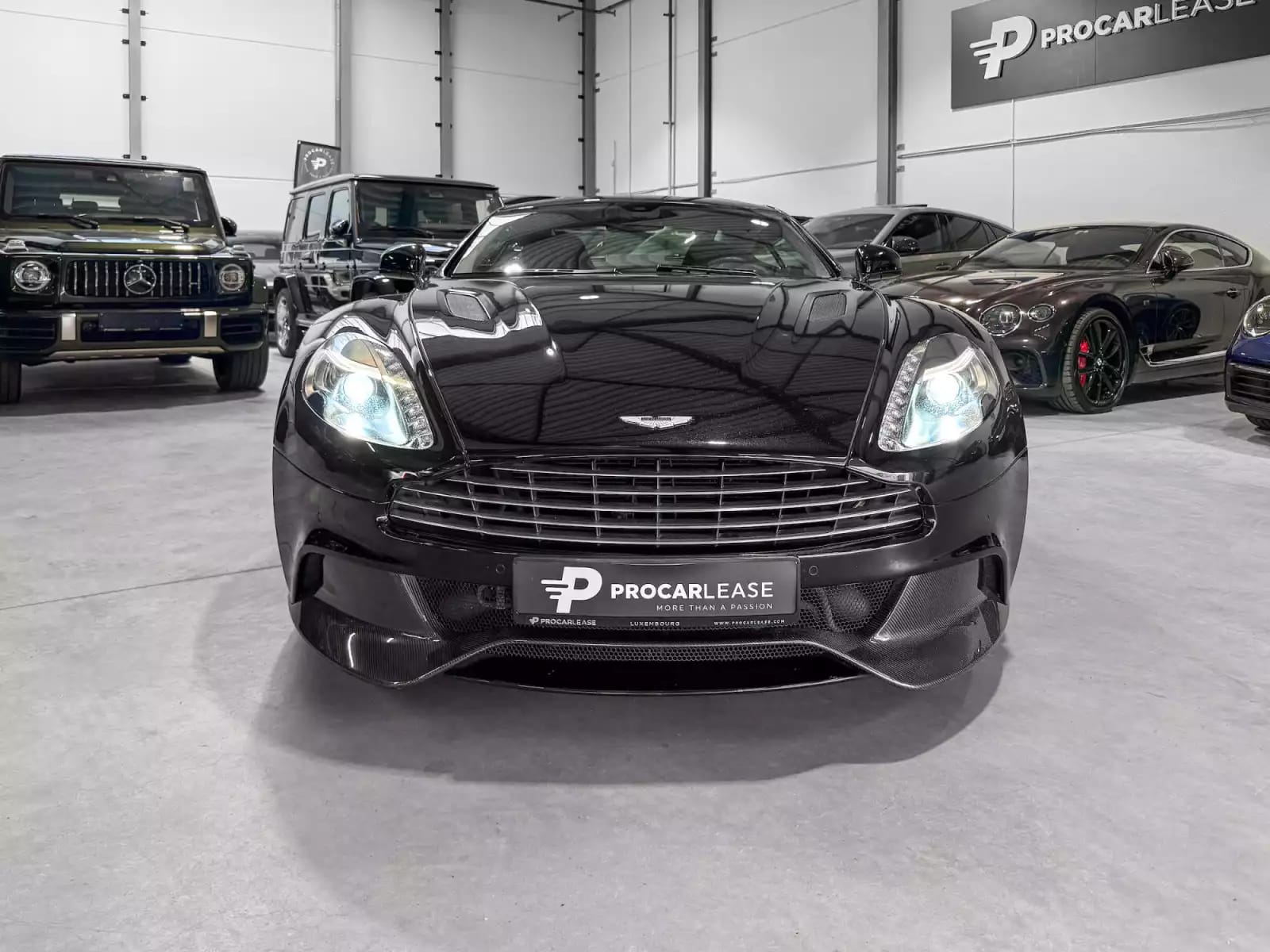 Aston Martin Vanquish V12 VANQUISH/ KERAMIK/CARBON/BANG&OLUFSEN/20° - Photo 1
