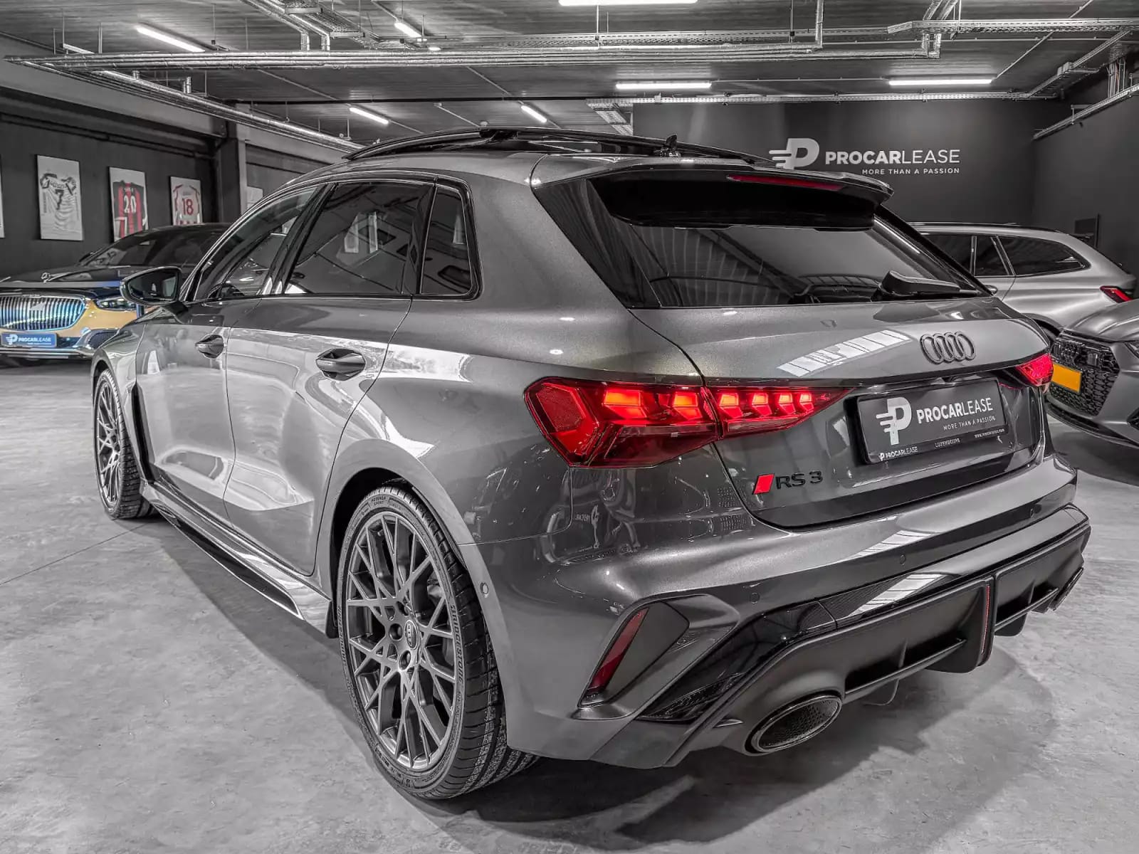 Audi RS3 Sportback 2.5 TFSI quattro/Pano/19/360°/SONOS/SCHALE S/MATRIX - Photo 1