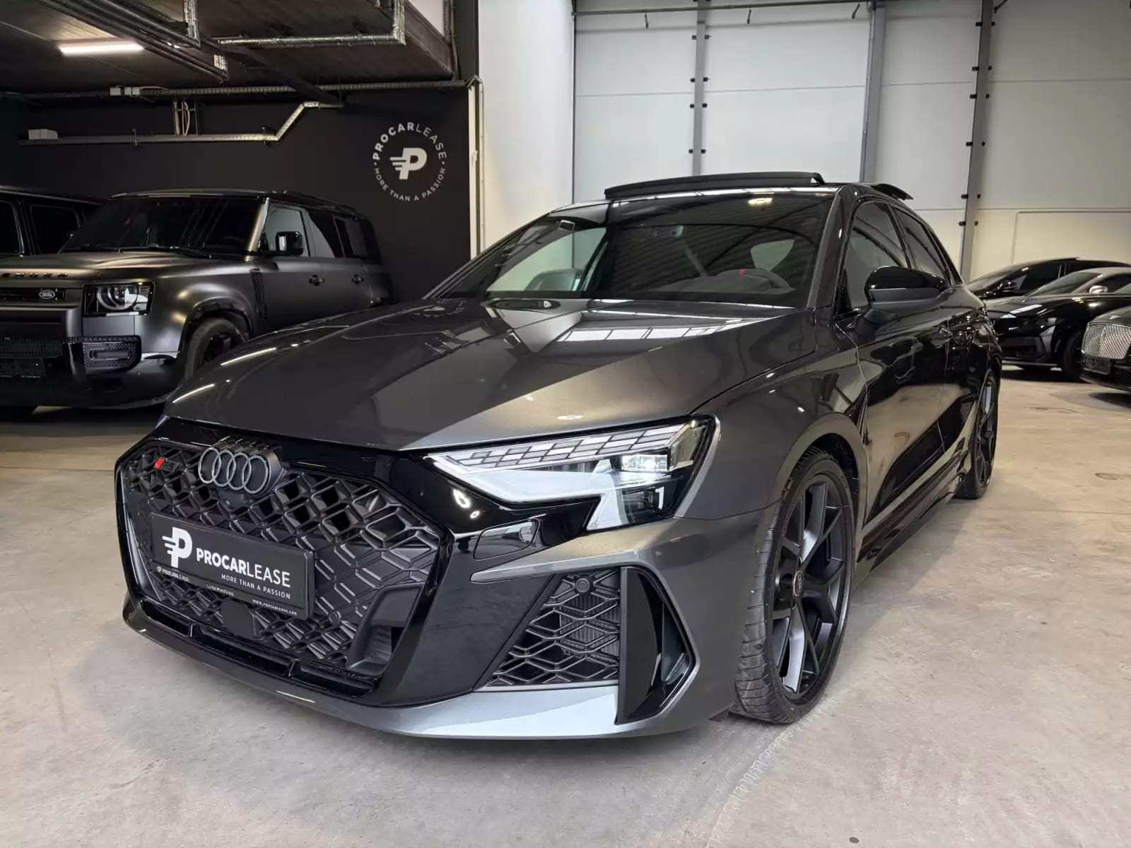 Audi RS3 2.5 TFSI SPORTBACK QUATTRO/ GARANTIE 5/Pano/19/360°/SONOS/SCHALE S - Photo 1