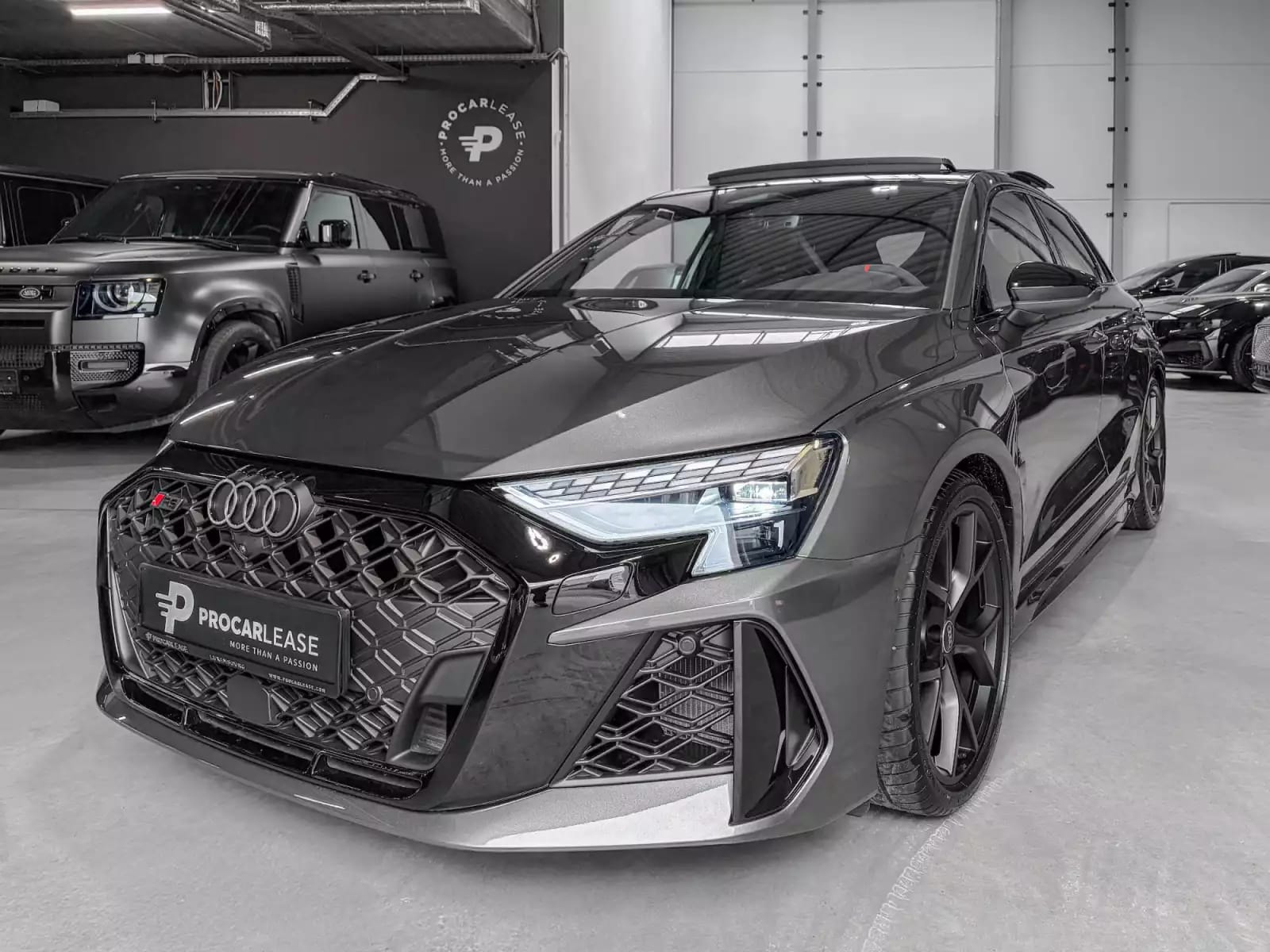 Audi RS3 2.5 TFSI SPORTBACK QUATTRO/ GARANTIE 5/Pano/19/360°/SONOS/SCHALE S - Photo 1