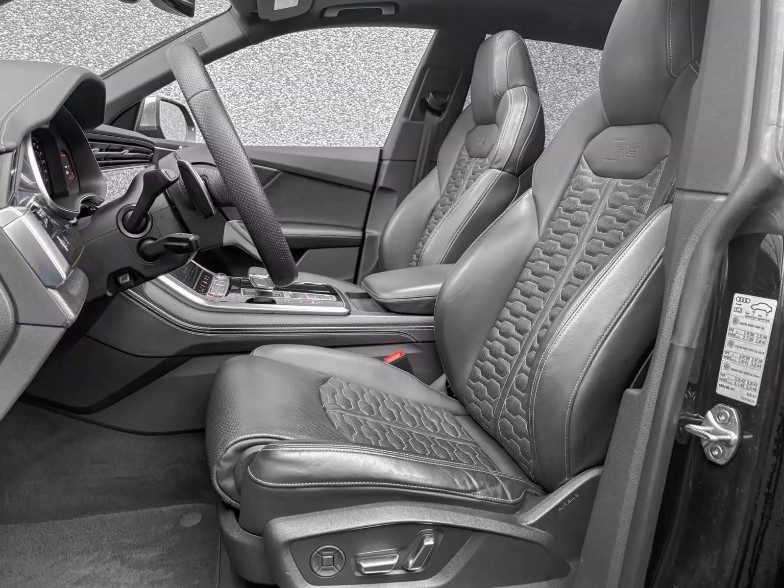 Audi RS Q8 4.0 TFSI/PANO/23//HUD/Matrix/DYNAMIC/NIGHT V/*VOLL** - Photo 1
