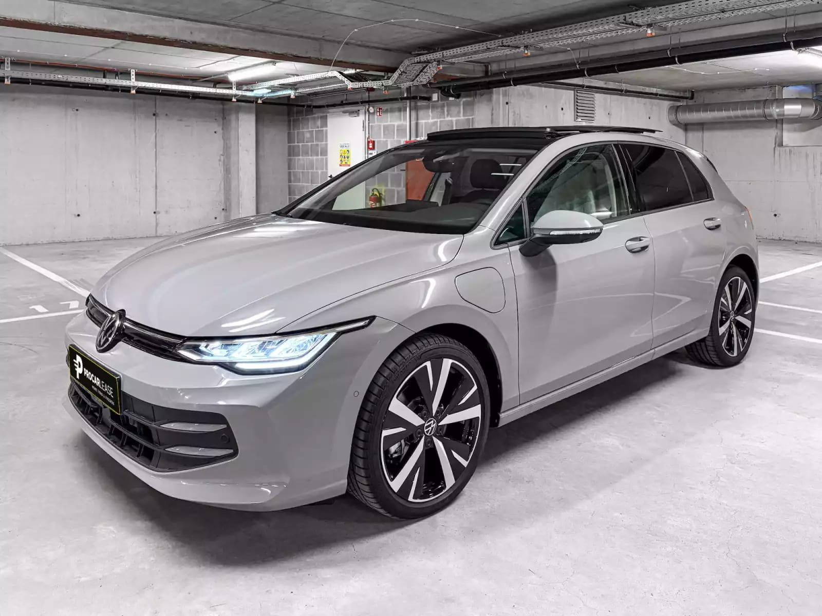 Volkswagen Golf Golf VIII FACELIFT Lim. 1.5 TSI eHybrid 150 kW Life - Photo 1