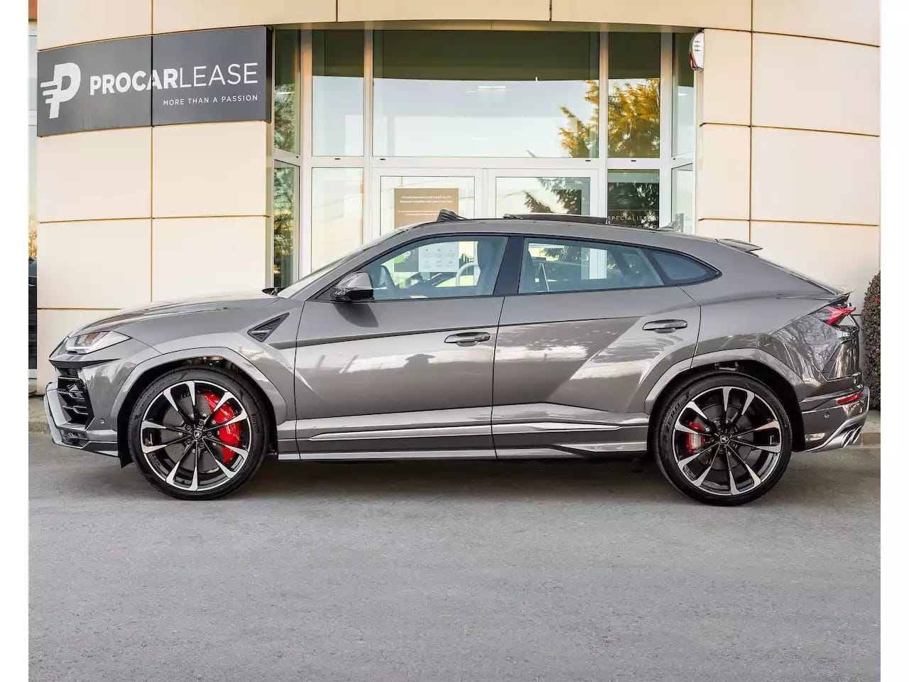 Lamborghini Urus 4.0 V8 Auto./PANO/23/360°/B&O/HUD/CARBON/VOLL - Photo 1
