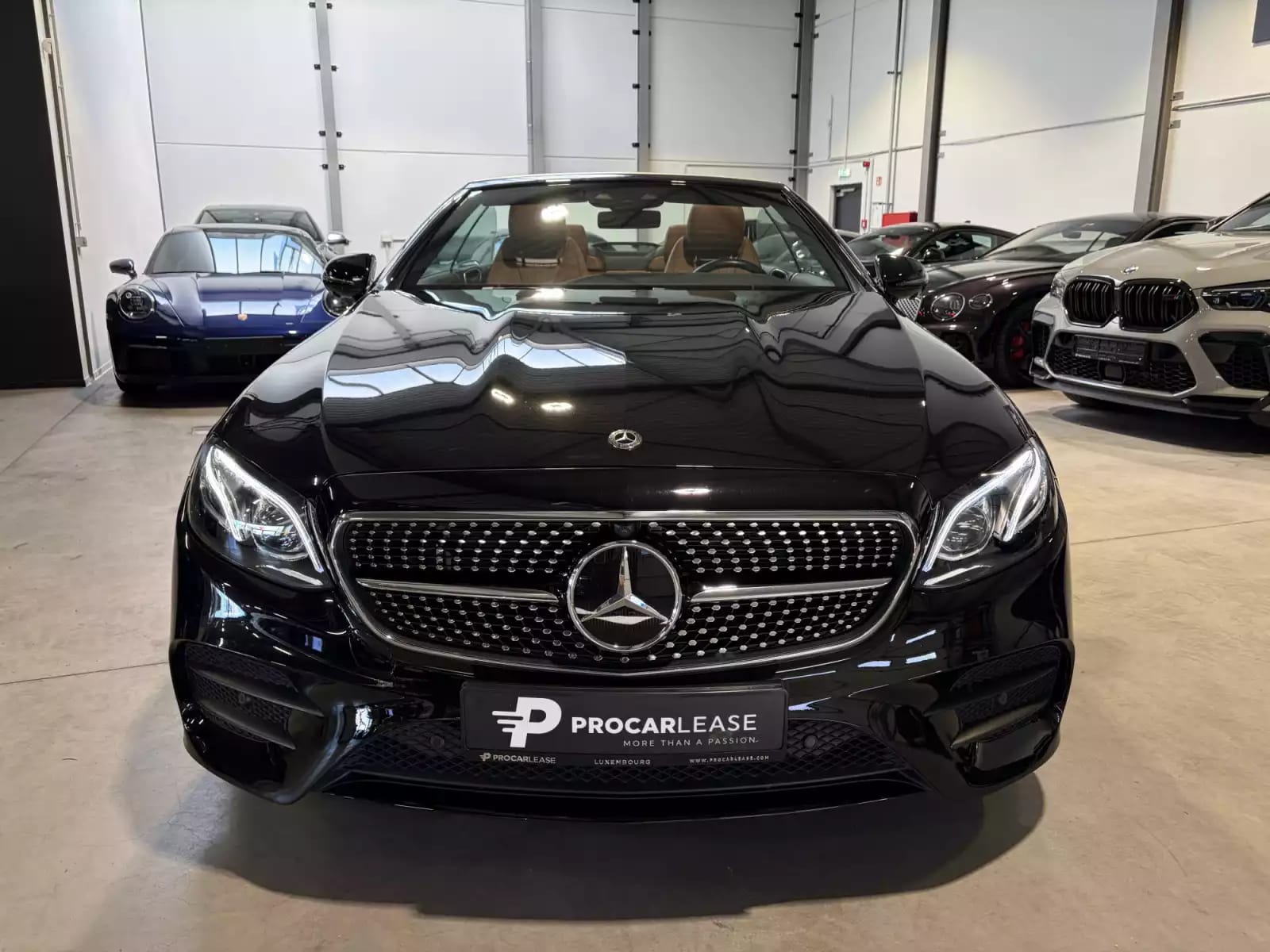 Mercedes-Benz E 200 E200 AMG LINE/ BI-COLOR /AMG-LINE/ BURMESTER/ 360° - Photo 1