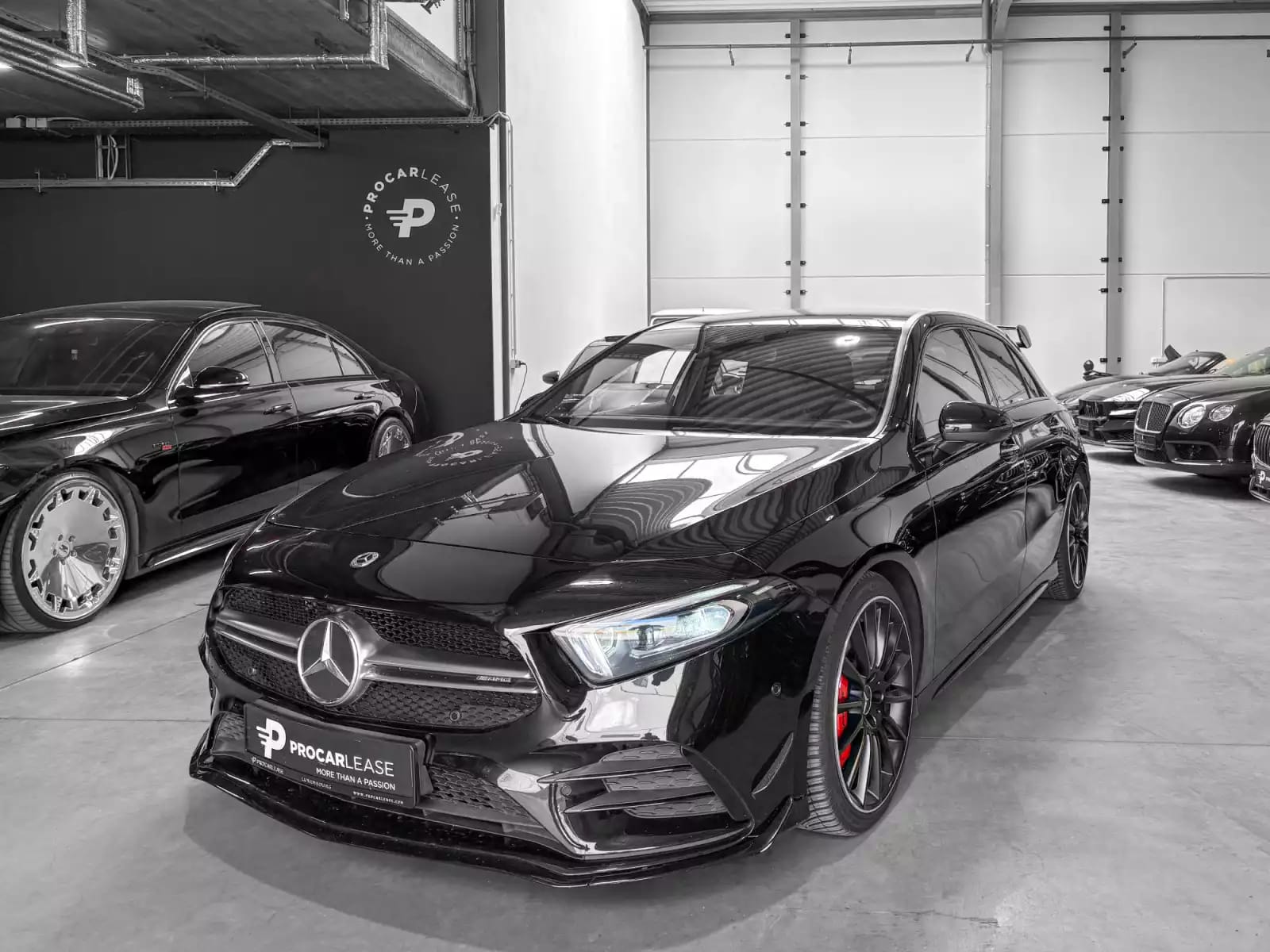 Mercedes-Benz A 35 AMG A 35 AMG 4Matic° GARANTIE CONTRSUCTEUR 2027° AMG RIDE CONTROL° 360° - Photo 1