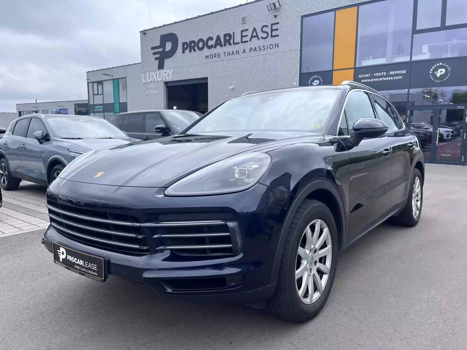 Porsche Cayenne 3.0 V6/PANORAMA/KAMERA/21/1ST H/VOLL SERVICE PORSCHE - Photo 1