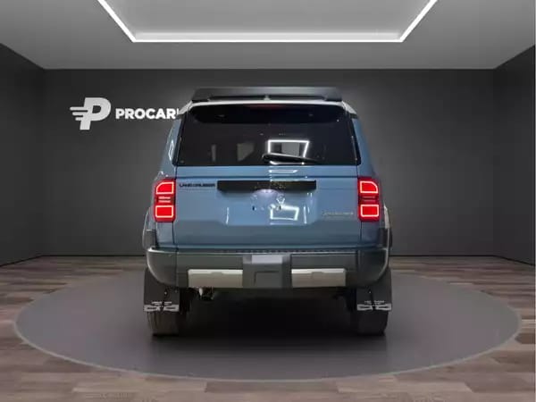 Toyota Land Cruiser HYBRID 2.4 - Photo 3