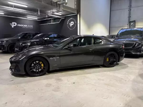 Maserati GranTurismo SPORT Coupe S 4.7 /CARBON/20/VOLL - Photo 2