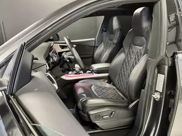 Audi SQ8 4.0 TDI Quattro/Matrix PANO/B&O/23/360°/HUD/AHK/ADAPTATIVE CRUISE - Photo 3