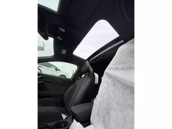 Audi RS3 Sportback 2.5 TFSI quattro/Pano/SCHALE//360°/SONO/MATRIX - Photo 2