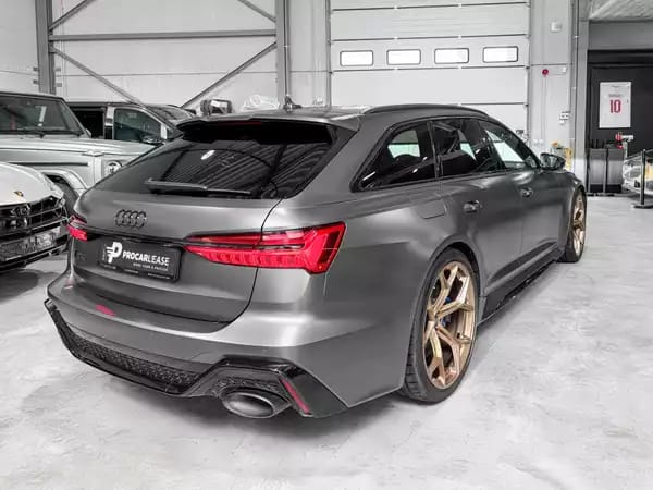 Audi RS6 RS6 Avant PERFORMANCE 4.0 TFSI quattro/22/PANO/KERAMIK/360°/DYN+/VOLL - Photo 2