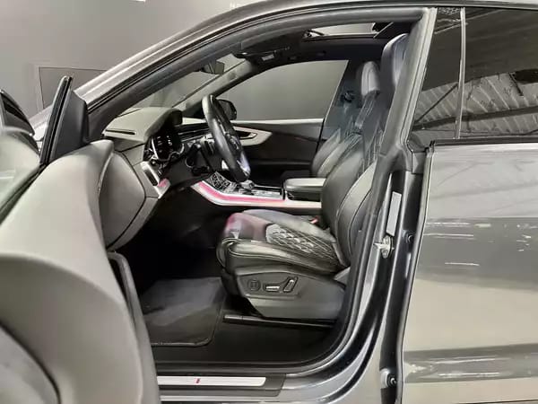 Audi SQ8 4.0 TDI Quattro/Matrix PANO/B&O/23/360°/HUD/AHK/ADAPTATIVE CRUISE - Photo 2
