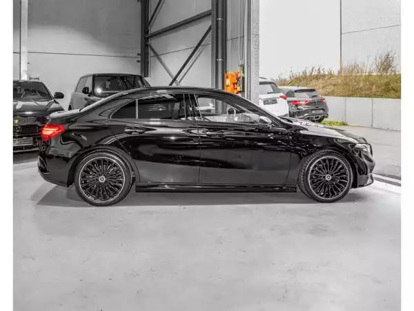 Mercedes-Benz A 200 A 200 1.4T 7G-DCT FULL/AMG/PANO/360°/VOLL - Photo 2