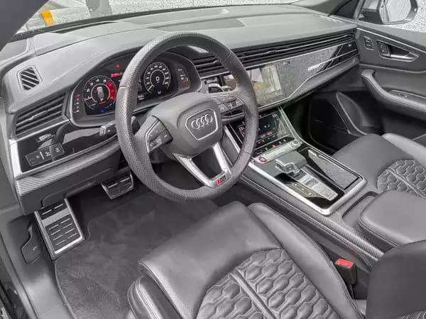 Audi RS Q8 4.0 TFSI/PANO/23//HUD/Matrix/Bang & Olufsen  *VOLL** - Photo 2