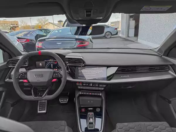 Audi RS3 Sportback 2.5 TFSI quattro/Pano/CARBON19/360°/SONOS/SCHALE S/MATRIX - Photo 2