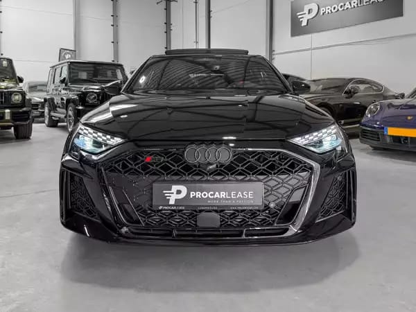 Audi RS3 Sportback 2.5 TFSI quattro/Pano/CARBON19/360°/SONOS/SCHALE S/MATRIX - Photo 2