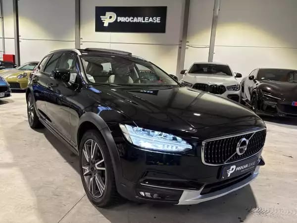 Volvo V90 Cross Country Pro AWD/PANO/19/360/HUP.D/VOLL - Photo 2
